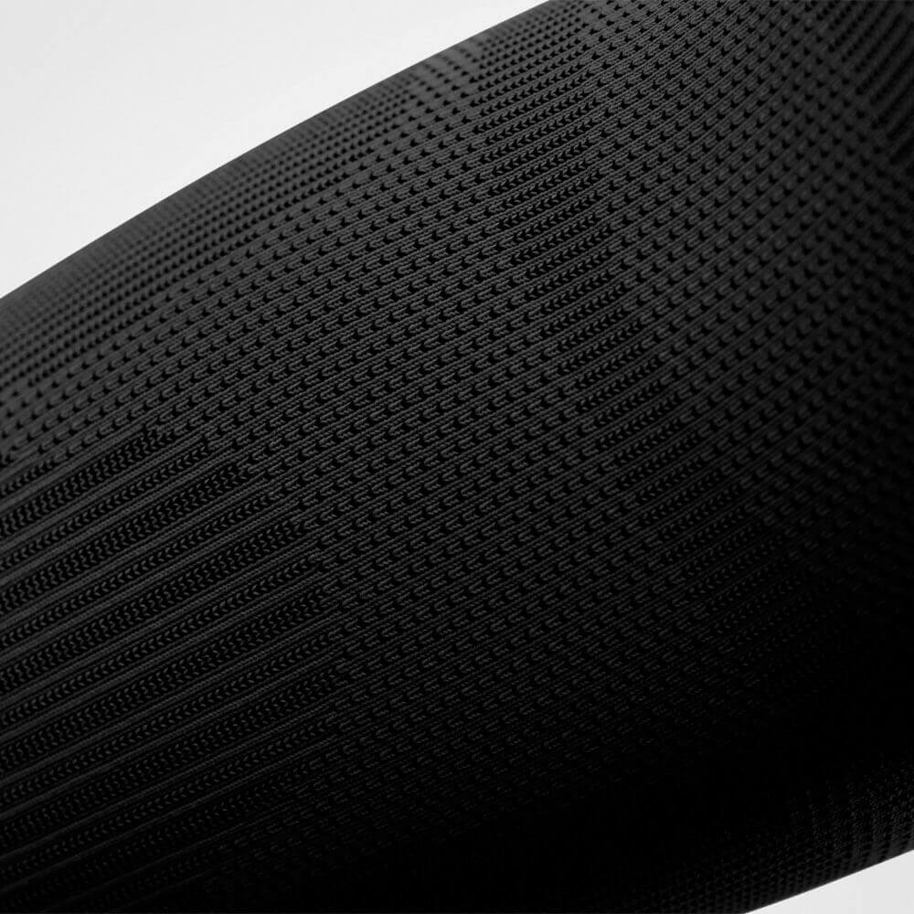 Ellenbogensleeve zwart gedetailleerd beeld Gedetailleerd beeld van de zwarte Sportsleeves voor de elleboog