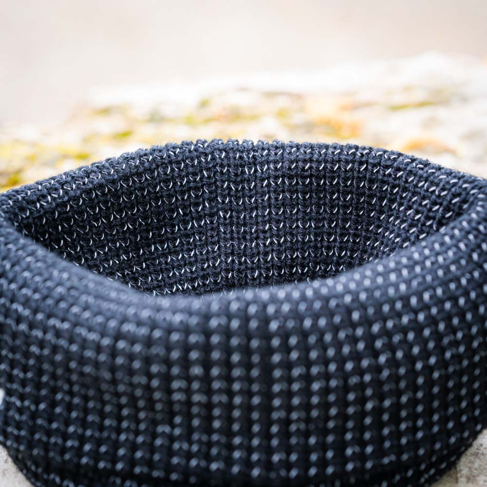 Detailrijk: Binnenkant van de Bauerfeind Sports muts Close-up van de binnenkant van de Bauerfeind Sports muts, die de fijne afwerking en structuur laat zien.