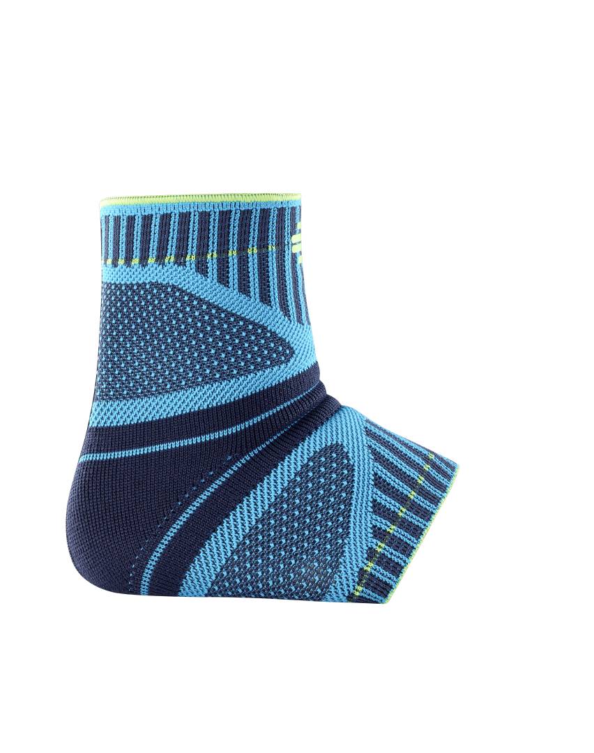 Verband ter ondersteuning van de enkel Een bandage voor de enkel die nuttig kan zijn tijdens het sporten.