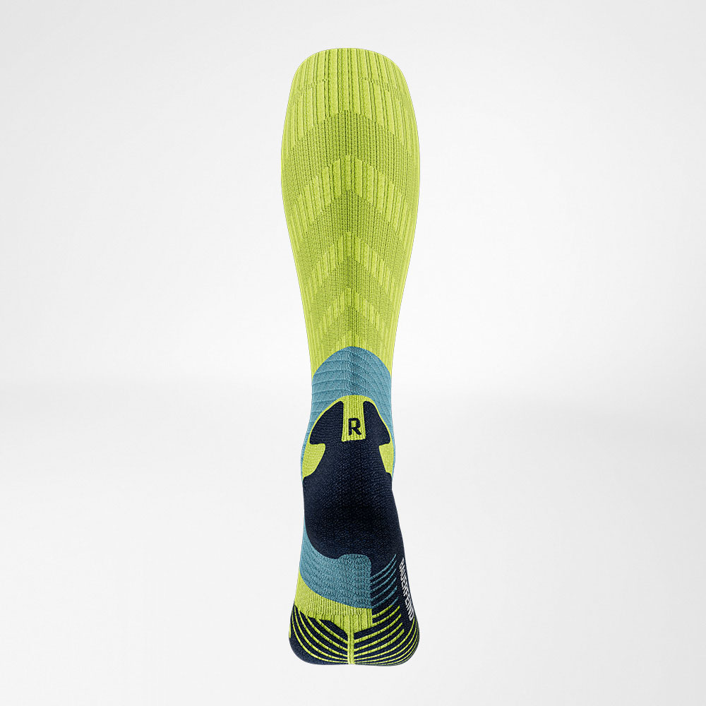 Achteraanzicht van de blauw -yellow Trail Run - Running Socks