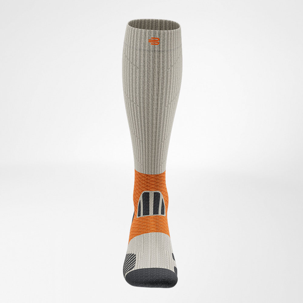 Vooraanzicht van de Gray -Orange Trail Run - Running Socks