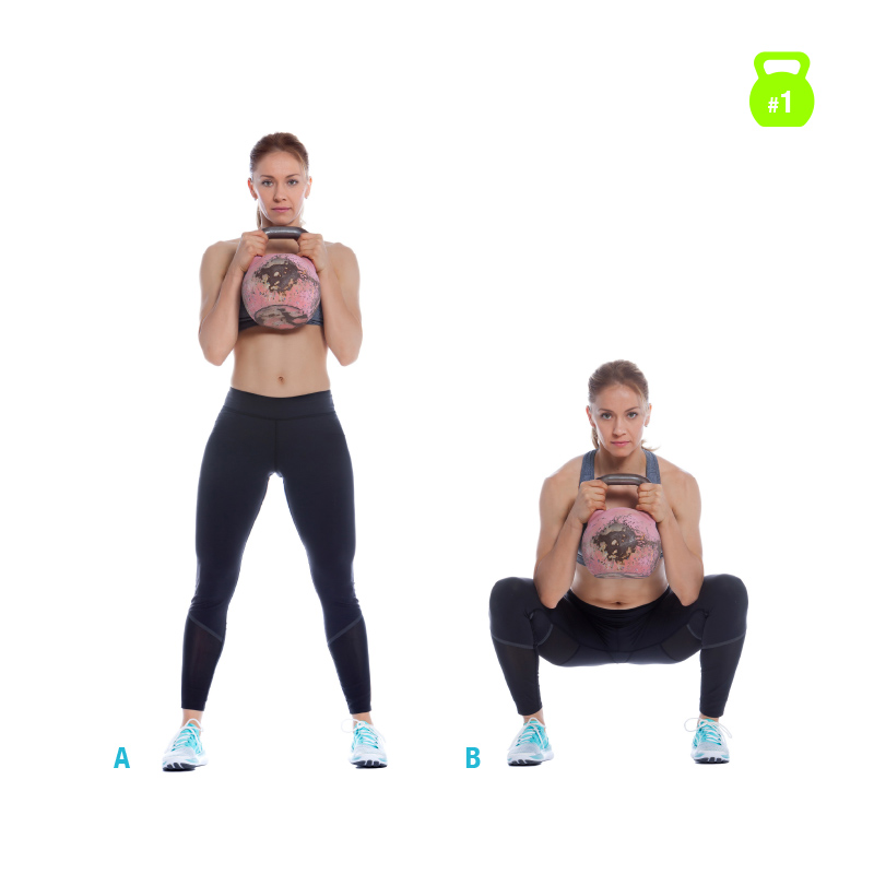 Goblet squat met de kettlebell Vrouw maakt een beker squat met de kettlebell