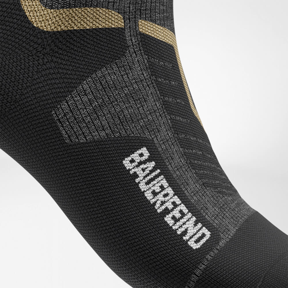 Detailansicht auf Ski Boot Comfort Zone des grauen Sportsocken für Ski Alpine mit Merinowolle