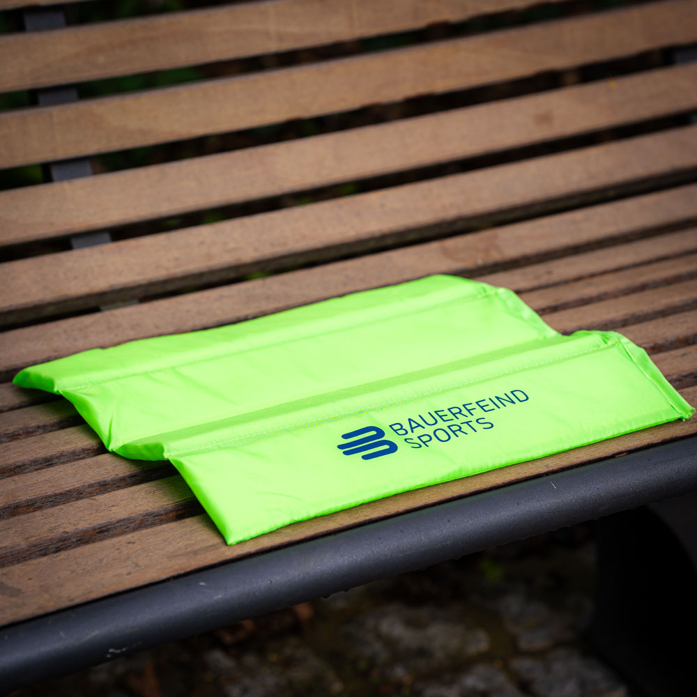 Comfortabel zitkussen in volledige grootte Uitgevouwen Bauerfeind Sports zitkussen in felgroen, klaar voor comfort.