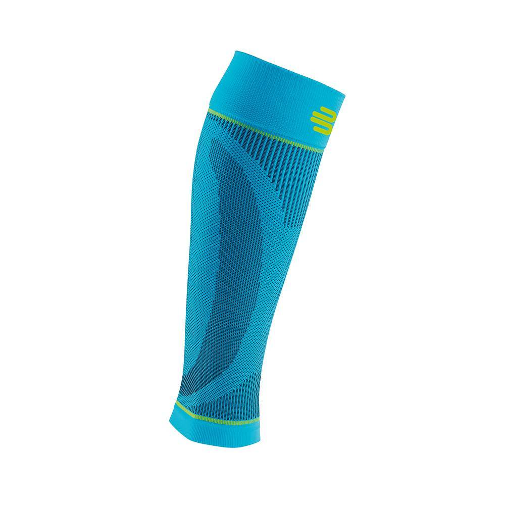 Sportcompressie Mouwen Lower Leg Rivera Sportcompressie Mouwen onderbeen van diagonaal vooraan tegen witte achtergrond