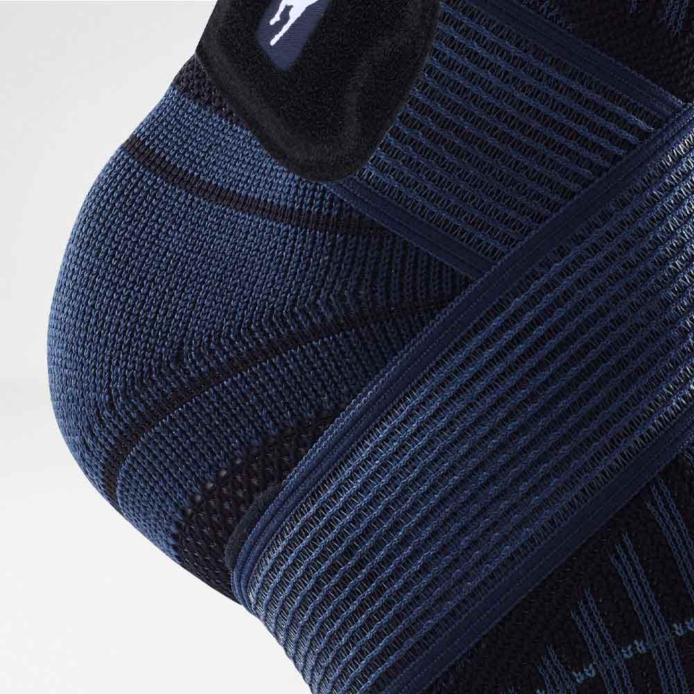 Detail van de hiel van de blauwe Dirk Nowitzki Edition enkelbandage