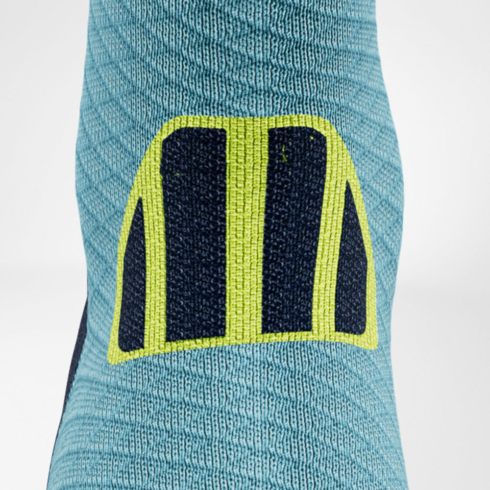 Central Trail Runrun Running Socks Blue-Geel Detail Comfort Details comfortzone van de blauwe en gele middellange lengte trail run - loop sokken